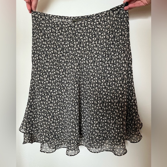 Express Dresses & Skirts - EXPRESS Internationale Vintage skirt. Two layers of flowy fabric. Size US M.
